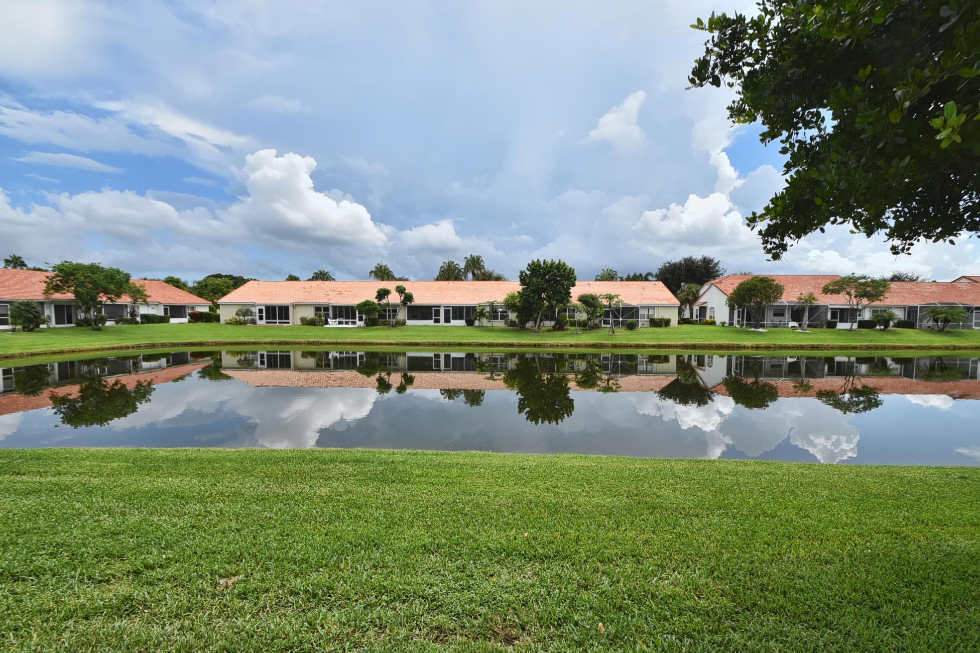 Just Sold! 6152 Floral Lakes Dr in Floral Lakes in Delray Beach